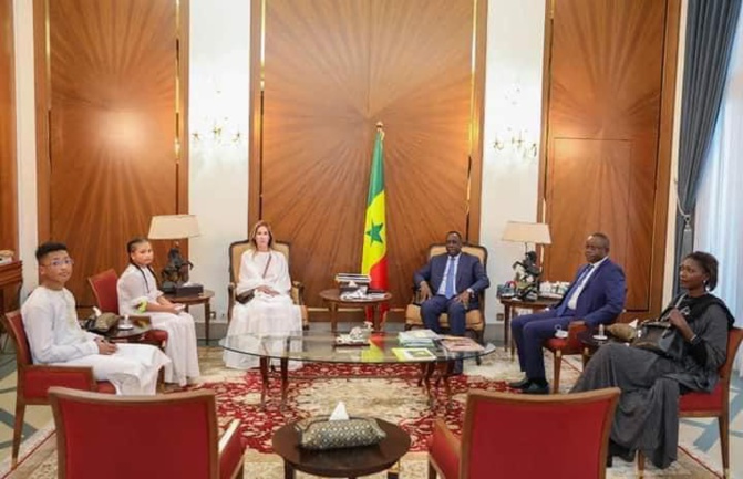 Audience - En images, la famille de Papa Bouba Diop reçue par Macky Sall