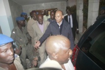 Une visite de Karim Wade chez Aliou Sow crée le malaise au sein du Pds