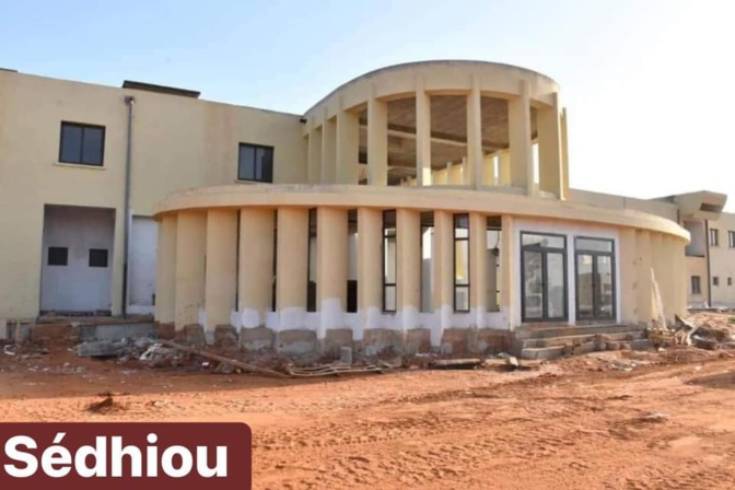 Quatre hôpitaux MCO territoriaux structurants construits dans quatre villes différentes ( Macky Sall ) Quatre hôpitaux MCO territoriaux structurants construits dans quatre villes différentes ( Macky Sall )