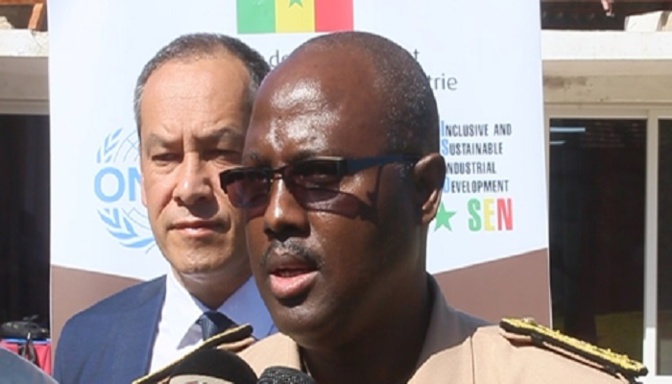 Ziguinchor: Le Gouverneur Guédji Diouf se donne en spectacle et menace un journaliste