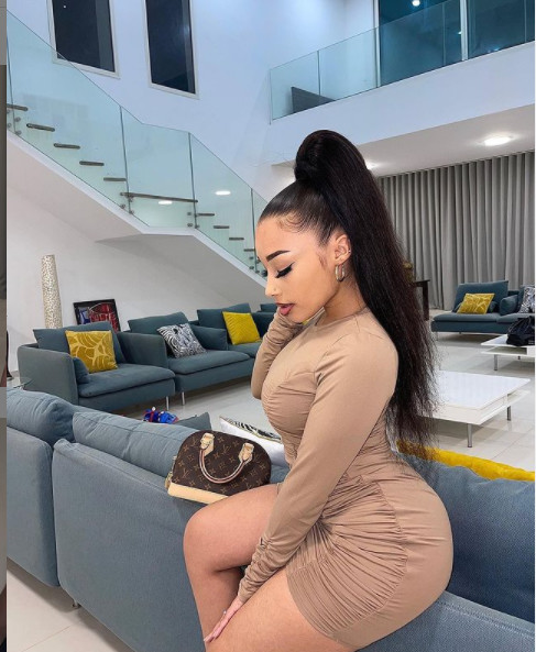 A la découverte de Line Sow, fille de Aïda Coulibaly, l'épouse de Youssou Ndour (Photos) A la découverte de Line Sow, fille de Aïda Coulibaly, l'épouse de Youssou Ndour (Photos)