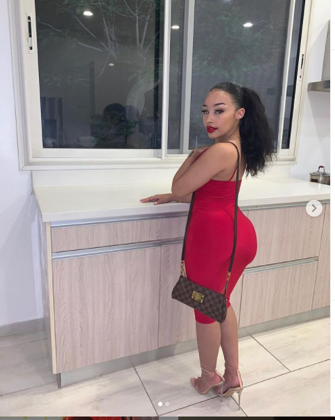 A la découverte de Line Sow, fille de Aïda Coulibaly, l'épouse de Youssou Ndour (Photos) A la découverte de Line Sow, fille de Aïda Coulibaly, l'épouse de Youssou Ndour (Photos)