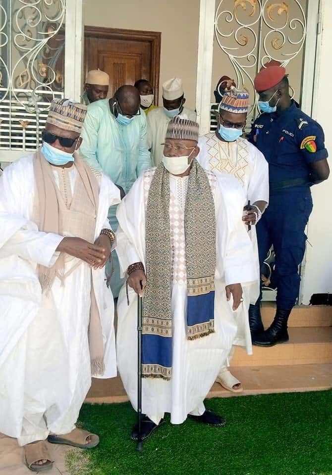 Touba - En images la visite du Khalife de Léona Niassène, Cheikh Ahmed Tidiane à Serigne Mountakha Touba - En images la visite du Khalife de Léona Niassène, Cheikh Ahmed Tidiane à Serigne Mountakha