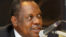 L’inamovible Issa Hayatou
