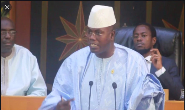 Vote du projet de loi portant sur l’état d’urgence: Cheikh Abdou Mbacké Bara Dolly crie au scandale et menace de saisir… Vote du projet de loi portant sur l’état d’urgence: Cheikh Abdou Mbacké Bara Dolly crie au scandale et menace de saisir…
