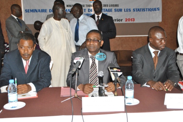 Youssou Ndour aux agents de son ministère: "Transparence et équité dans la passation des marchés publics"