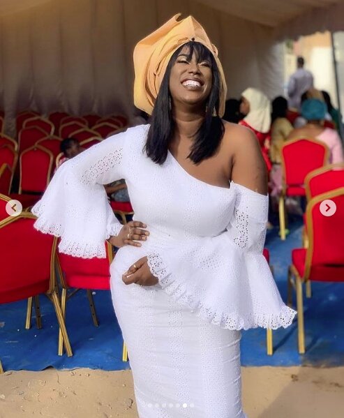 L'actrice Chabi dans une robe brodée à vous couper le souffle (Photos)