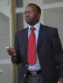 « Macky Sall veut décapiter  la tête du Pds », selon Ibra Diouf Niokhobaye