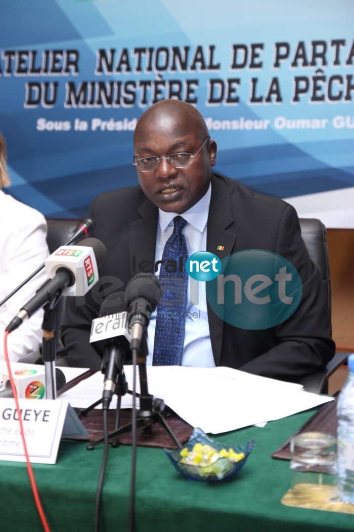 Gouvernement face à la presse: Oumar Guèye annonce sa suspension