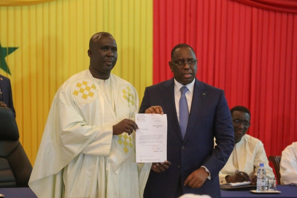 Une délégation des habitants de Mbour 4 a été reçue ce mardi à la Présidence de la République. Une délégation des habitants de Mbour 4 a été reçue ce mardi à la Présidence de la République.