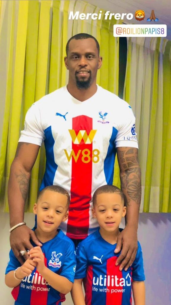 Henri Camara en toute complicité avec ses jumeaux Kyllian et Keylan (Photos)