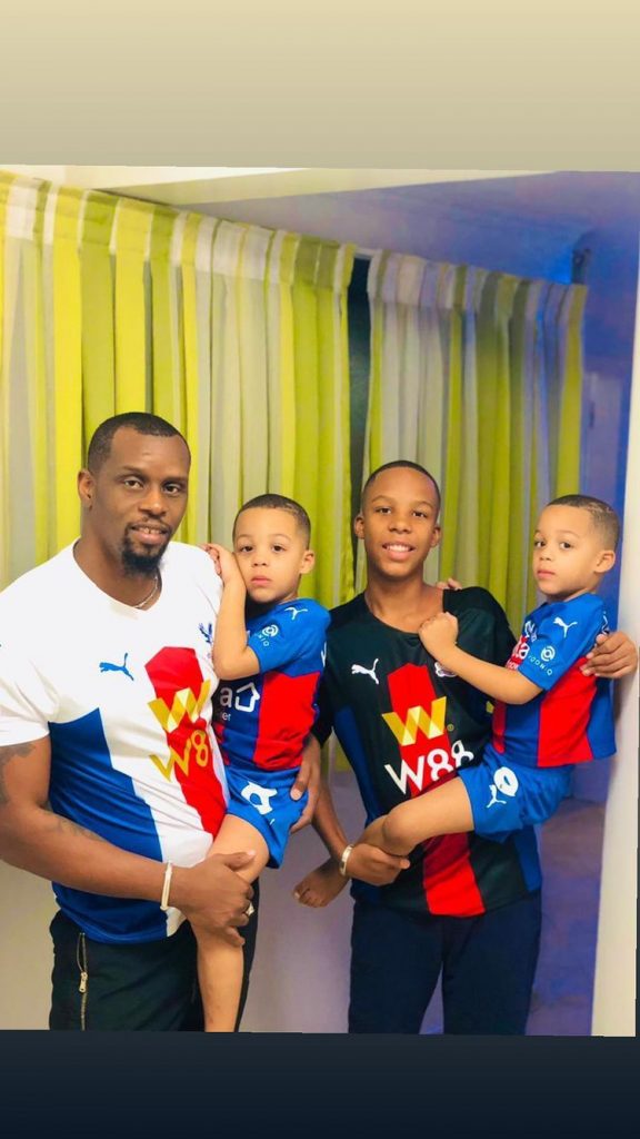 Henri Camara en toute complicité avec ses jumeaux Kyllian et Keylan (Photos)