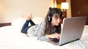 N’utilisez pas l’ordinateur portable sur le lit