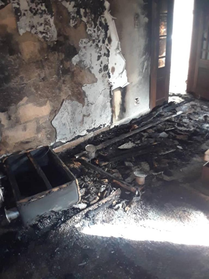 Louga: Des militants de Sonko incendient la maison d’Aïda Diallo, mère de Mamour Diallo