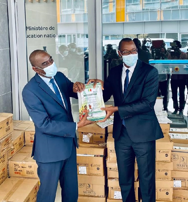 Safer Internet Day : l’Etat pour guider les jeunes vers une utilisation saine des outils du numérique Safer Internet Day : l’Etat pour guider les jeunes vers une utilisation saine des outils du numérique