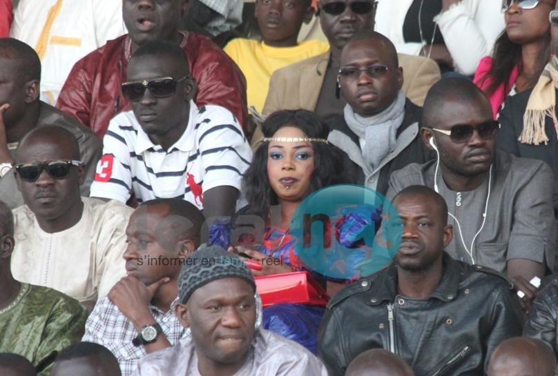 Oumy Gaye, la Miss Jongoma 2012 parmi les amatrices Vip de la lutte