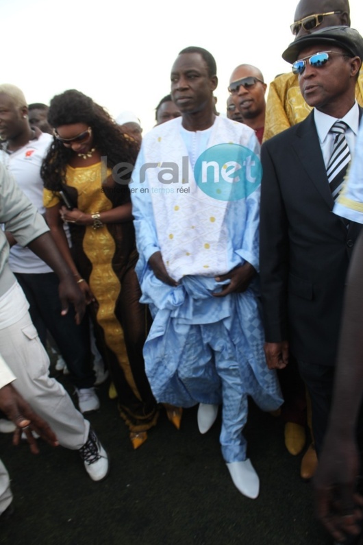 [Photos] Thione Seck comblé