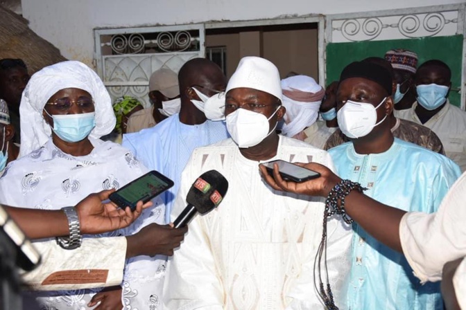 Kaolack :Décès de Serigne Mansour Mamoune Niass. Oumar Gueye a présenté les condoléances du Chef de l’Etat et de son gouvernement. Kaolack :Décès de Serigne Mansour Mamoune Niass. Oumar Gueye a présenté les condoléances du Chef de l’Etat et de son gouvernement.