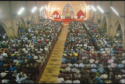 Mercredi des Cendres: Le président de la République souhaite un excellent carême à la Communauté catholique