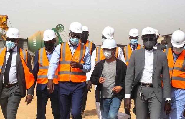 Chantiers du Data center et du PTN: Le ministre Yankhoba Diattara en visite à Diamniadio