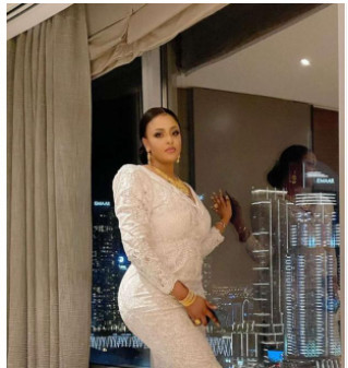 Amina Ndong, la petite sœur de l'ex-mannequin, Aida Ndong, s'est mariée (Photos) Amina Ndong, la petite sœur de l'ex-mannequin, Aida Ndong, s'est mariée (Photos)