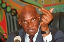 Abdoulaye Wade suggère une bataille sur trois fronts