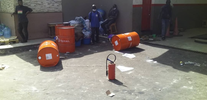 Photos : Les scènes de pillage à Dakar Photos : Les scènes de pillage à Dakar