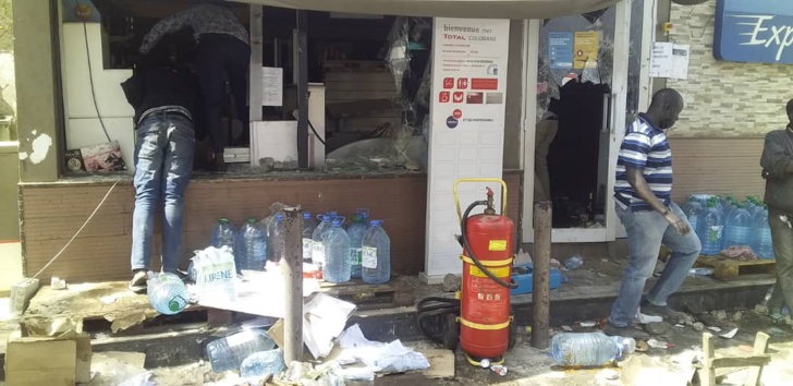 Photos : Les scènes de pillage à Dakar Photos : Les scènes de pillage à Dakar