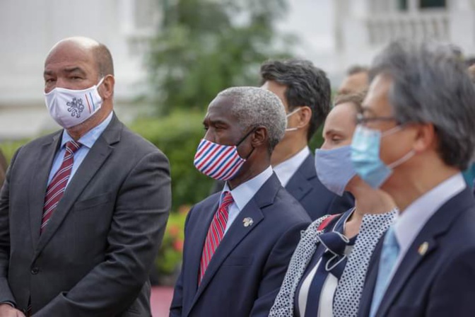 Sénégal: Réception de 324.000 doses de vaccins de l'initiative Covax, les USA ont contribué à hauteur de 4 milliards de dollars