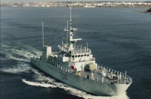 Macky commande un navire de 33 m pour la marine nationale
