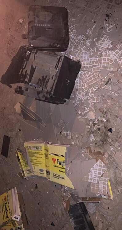 Le siège de l'Apr Mbao saccagé: Les images ! Le siège de l'Apr Mbao saccagé: Les images !