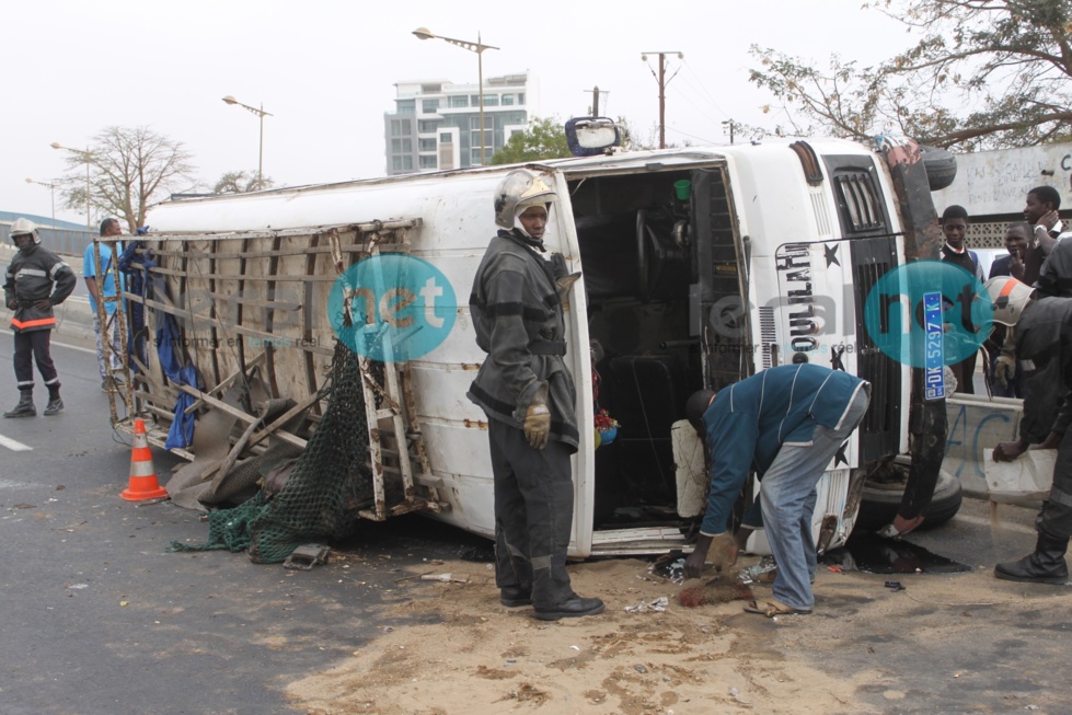 Les images exclusives de l'accident survenu sur l'avenue Cheikh Anta Diop de Dakar