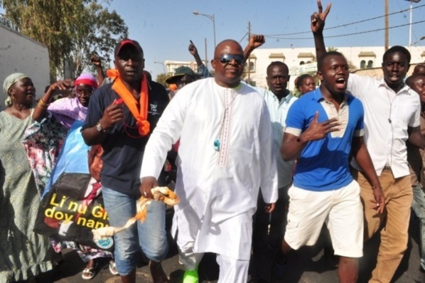 [photos]Marche de soutien à Karim : Me Wade félicite ses partisans et leurs alliés, et les exhorte  à rester mobilisés