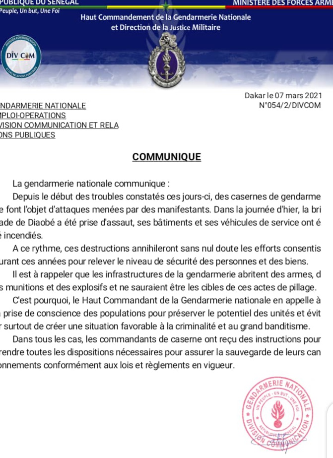 Attaques contre les casernes, la Gendarmerie avertit