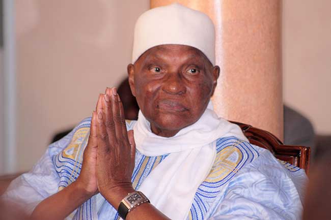 ME WADE ENTRE DÉMOCRATIE ET LOI AU SÉNÉGAL !
