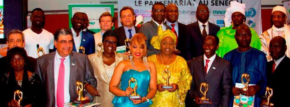 Viviane reçoit un prix de USAID/Sénégal lors de la Journée mondiale du paludisme !