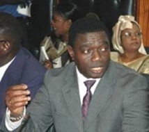 ACCROCHES A LEURS FAUTEUILS : Sock, Alioune Tine et Alioune Sarr, les barrons de leurs mandats.