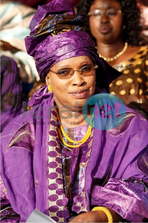[Photos] Aïda Mbodj honorée par Assane Ndiaye