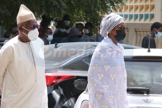 Youssou Ndour, Baba Maal, Wally Seck à l’hôpital FANN de Dakar
