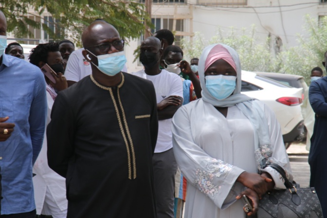 Youssou Ndour, Baba Maal, Wally Seck à l’hôpital FANN de Dakar Youssou Ndour, Baba Maal, Wally Seck à l’hôpital FANN de Dakar