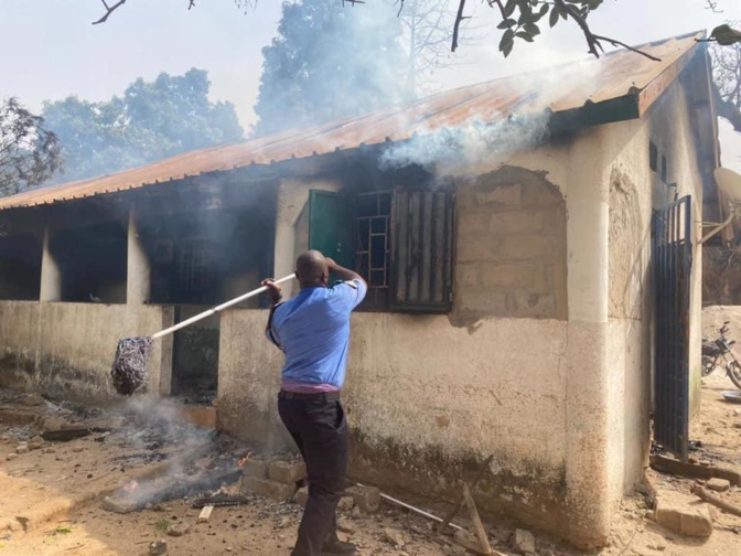 Gambie: Un Sénégalais tue un Gambien, les habitants incendient le commissariat où il s'est réfugié