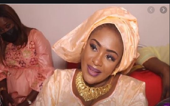 (Photos) - Le rappeur Bakhaw donne le nom de sa fille à Viviane et à l’actrice Adja (Photos) - Le rappeur Bakhaw donne le nom de sa fille à Viviane et à l’actrice Adja