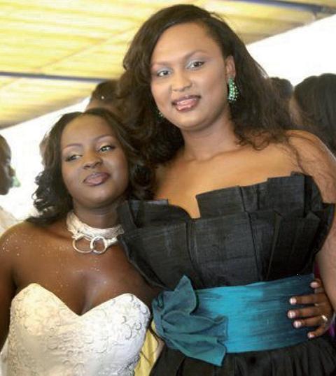 Erika Bâ en compagnie de Magui Chanel, belle-fille de Youssou Ndour