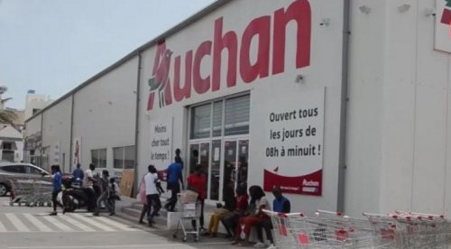 Pillage des caves: Un « Boudjouman » retrouvé ivre mort dans un Auchan