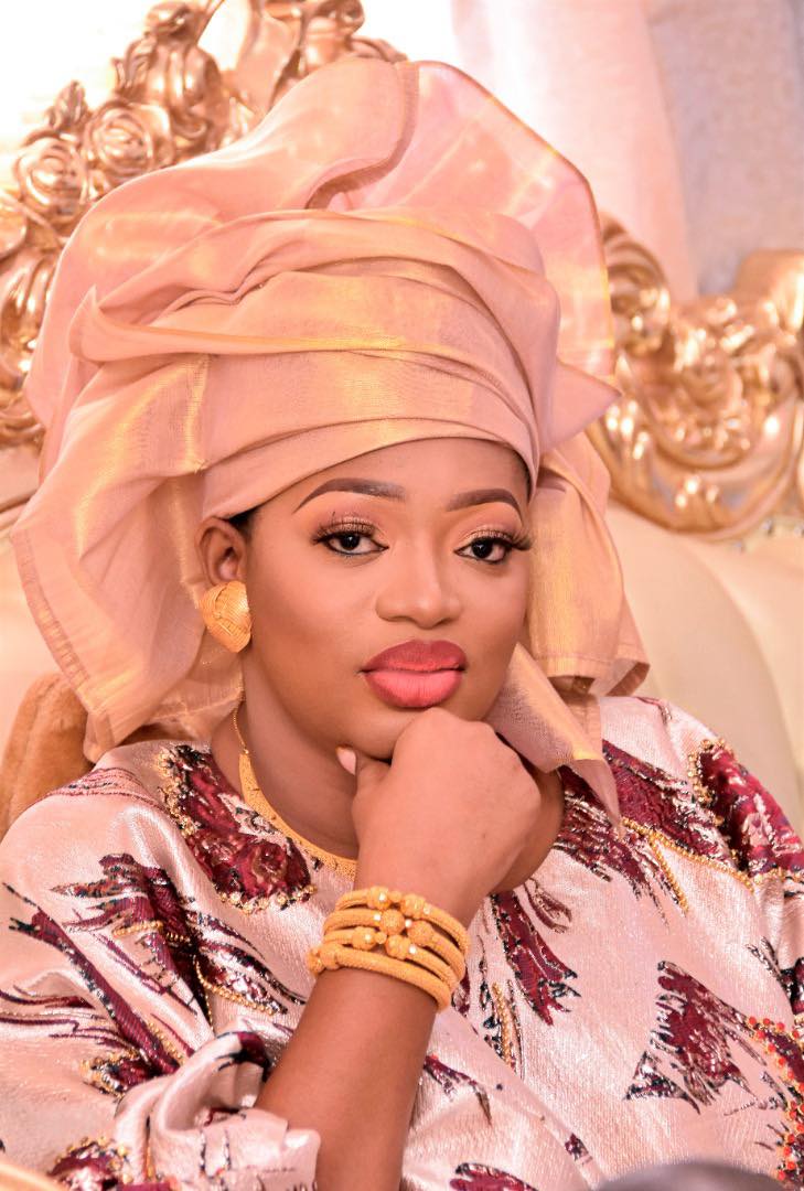 Baptême du fils de Cheikh Yerim Seck : Politiciens, stars et jet-setteurs étaient au rendez vous Baptême du fils de Cheikh Yerim Seck : Politiciens, stars et jet-setteurs étaient au rendez vous