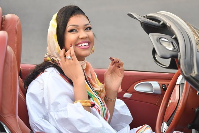 L'animatrice Yaye Awa toute joyeuse avec son ami Oustaz Modou Fall (Photos)