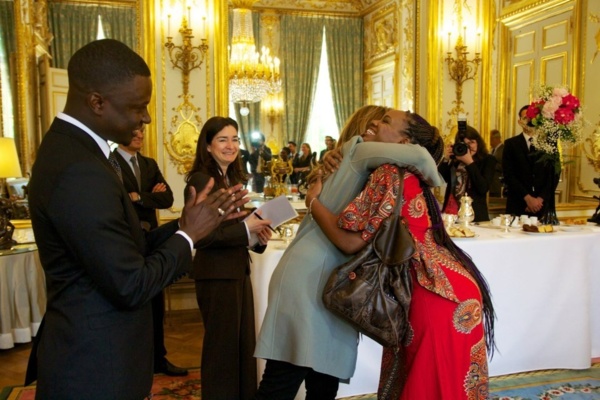 Valérie Trierveller, la Première Dame de France offre un cocktail à l'Elysée en l'honneur de Thione Niang