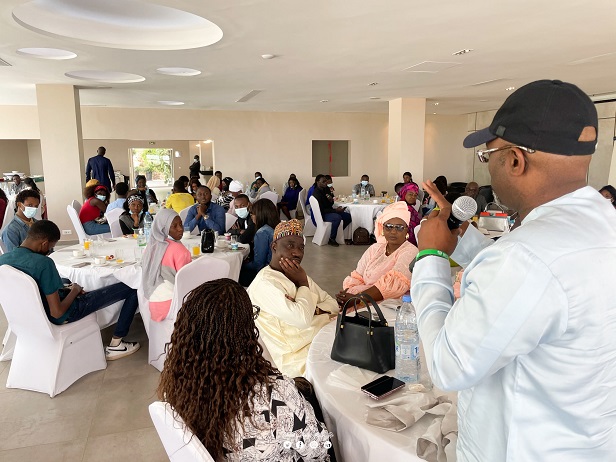 Petit-déjeuner du week-end de Pâques :  Cheikh Ahmed Tidiane Ba à l’écoute des bacheliers Médinois de l’année 2020