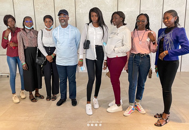 Petit-déjeuner du week-end de Pâques :  Cheikh Ahmed Tidiane Ba à l’écoute des bacheliers Médinois de l’année 2020 Petit-déjeuner du week-end de Pâques :  Cheikh Ahmed Tidiane Ba à l’écoute des bacheliers Médinois de l’année 2020