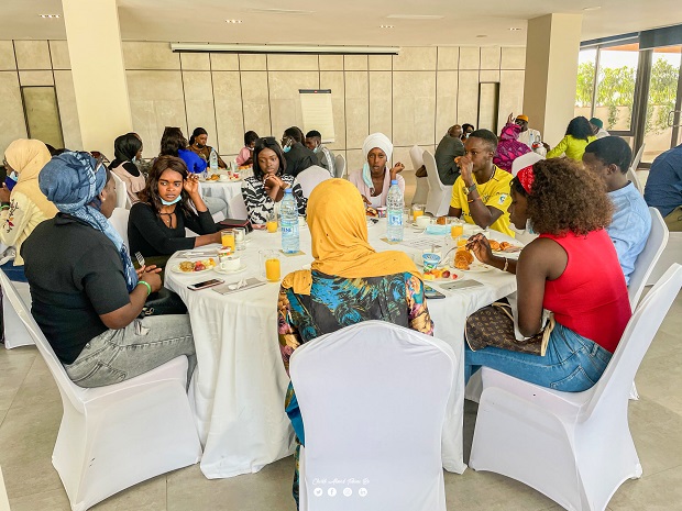 Petit-déjeuner du week-end de Pâques :  Cheikh Ahmed Tidiane Ba à l’écoute des bacheliers Médinois de l’année 2020